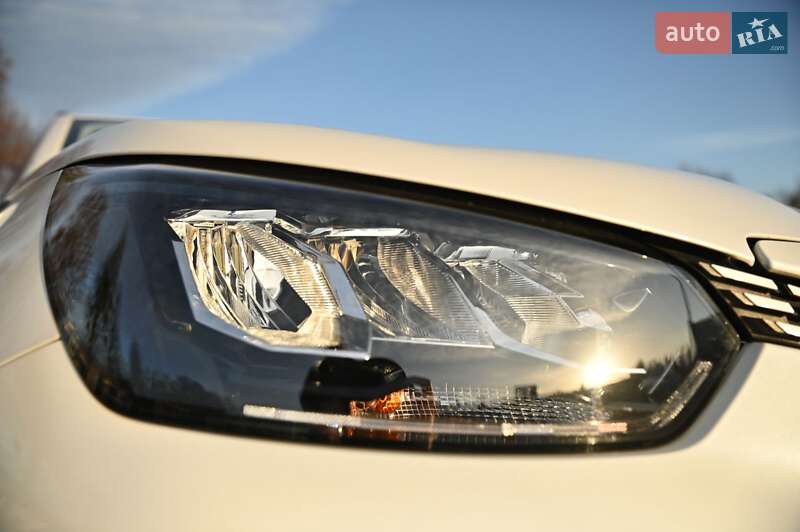 Внедорожник / Кроссовер Peugeot e-2008 2021 в Ровно