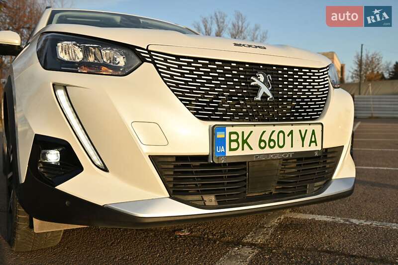 Внедорожник / Кроссовер Peugeot e-2008 2021 в Ровно
