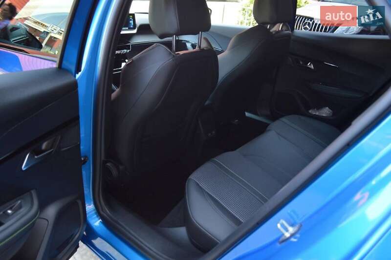 Внедорожник / Кроссовер Peugeot e-2008 2022 в Львове