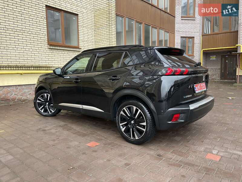 Внедорожник / Кроссовер Peugeot e-2008 2021 в Тернополе