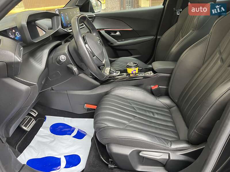 Внедорожник / Кроссовер Peugeot e-2008 2021 в Тернополе