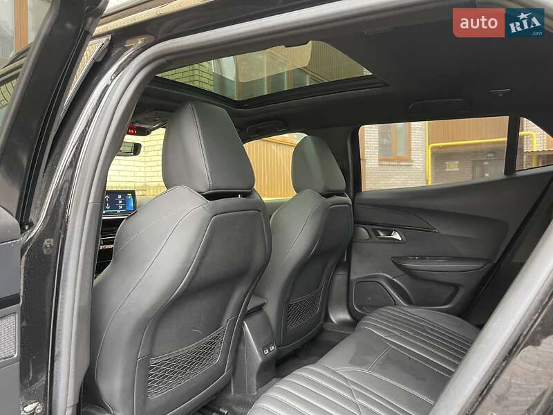 Внедорожник / Кроссовер Peugeot e-2008 2021 в Тернополе
