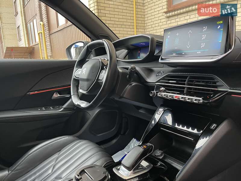 Внедорожник / Кроссовер Peugeot e-2008 2021 в Тернополе
