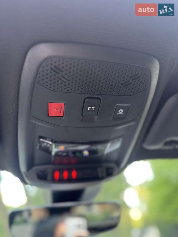 Внедорожник / Кроссовер Peugeot e-2008 2024 в Львове