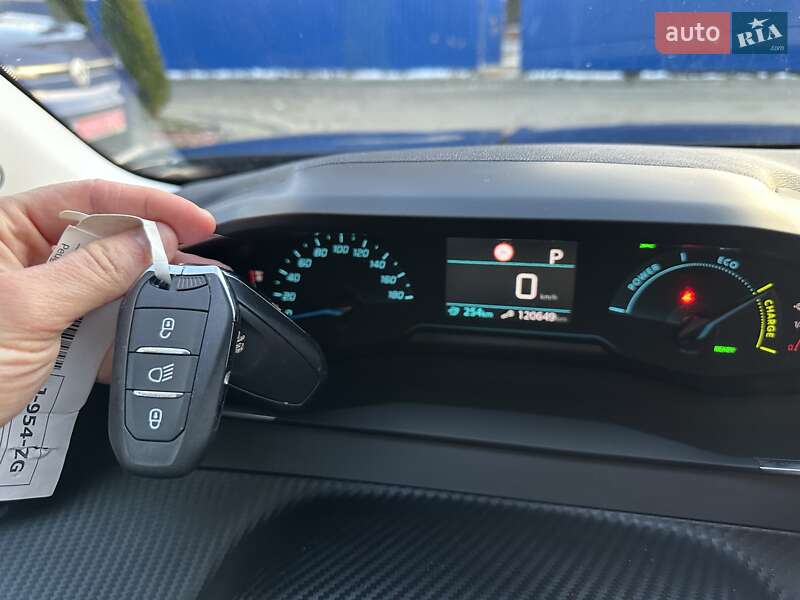 Внедорожник / Кроссовер Peugeot e-2008 2020 в Луцке