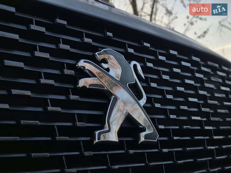 Внедорожник / Кроссовер Peugeot e-2008 2020 в Львове фото 3 Внедорожник / Кроссовер Peugeot e-2008 2020 в Львове