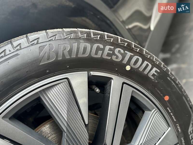 Внедорожник / Кроссовер Peugeot e-2008 2020 в Дрогобыче