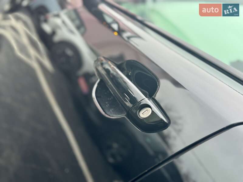 Внедорожник / Кроссовер Peugeot e-2008 2020 в Дрогобыче