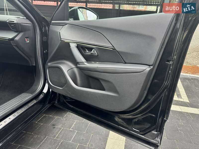 Внедорожник / Кроссовер Peugeot e-2008 2020 в Дрогобыче