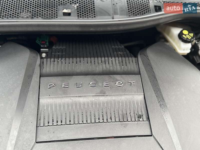 Внедорожник / Кроссовер Peugeot e-2008 2020 в Дрогобыче