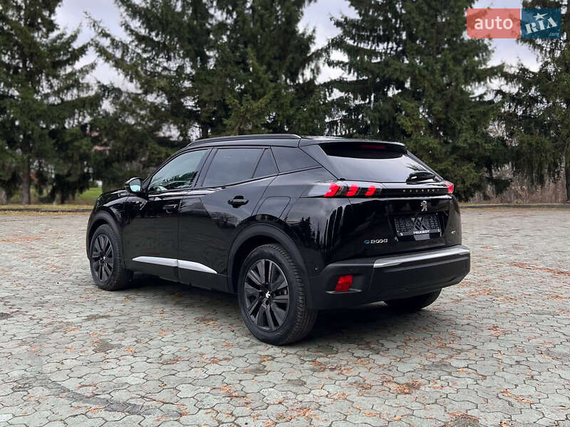 Внедорожник / Кроссовер Peugeot e-2008 2022 в Ровно