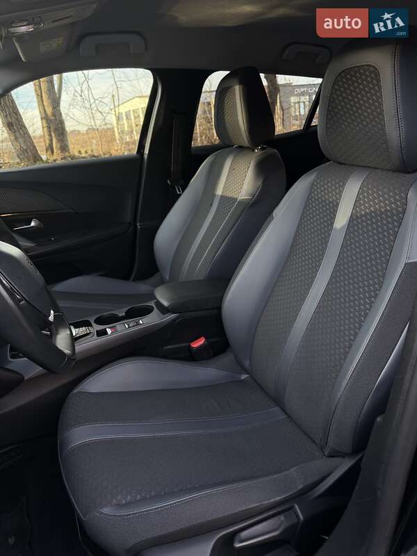 Позашляховик / Кросовер Peugeot e-2008 2020 в Львові