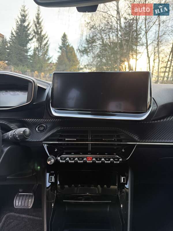 Позашляховик / Кросовер Peugeot e-2008 2020 в Львові