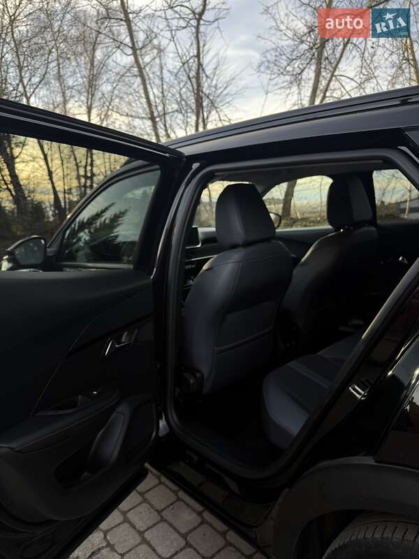 Позашляховик / Кросовер Peugeot e-2008 2020 в Львові