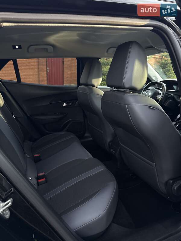 Позашляховик / Кросовер Peugeot e-2008 2020 в Львові