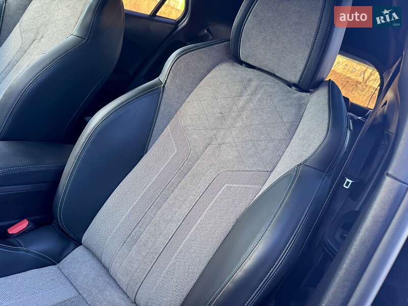 Позашляховик / Кросовер Peugeot e-2008 2020 в Дрогобичі фото 44 Позашляховик / Кросовер Peugeot e-2008 2020 в Дрогобичі