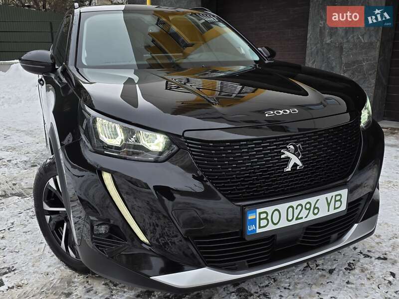 Внедорожник / Кроссовер Peugeot e-2008 2020 в Тернополе