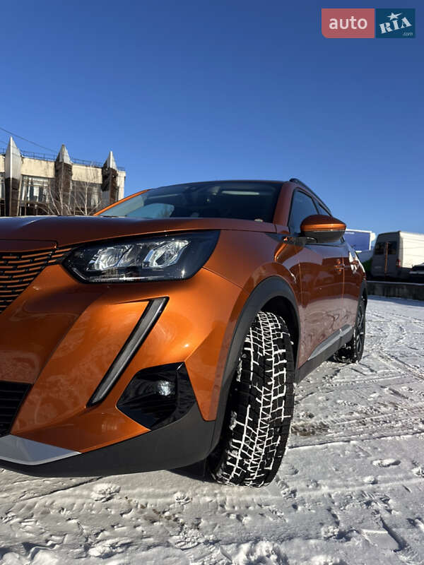 Внедорожник / Кроссовер Peugeot e-2008 2021 в Черновцах