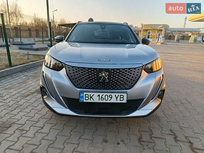Внедорожник / Кроссовер Peugeot e-2008 2020 в Дубно