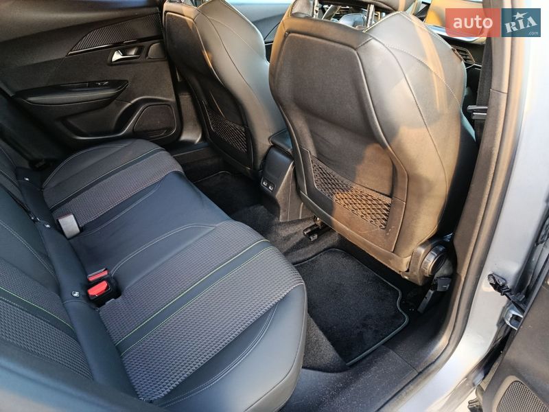 Внедорожник / Кроссовер Peugeot e-2008 2020 в Дубно