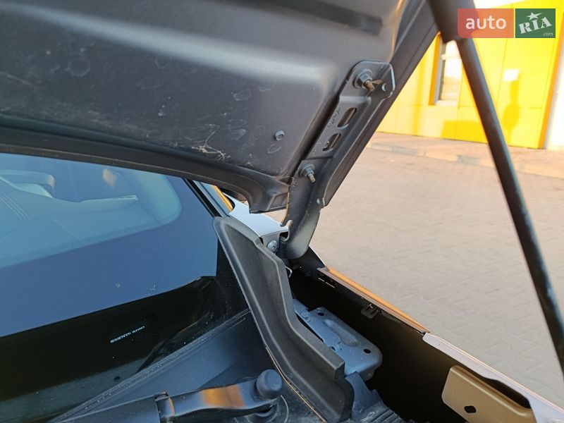 Внедорожник / Кроссовер Peugeot e-2008 2020 в Дубно