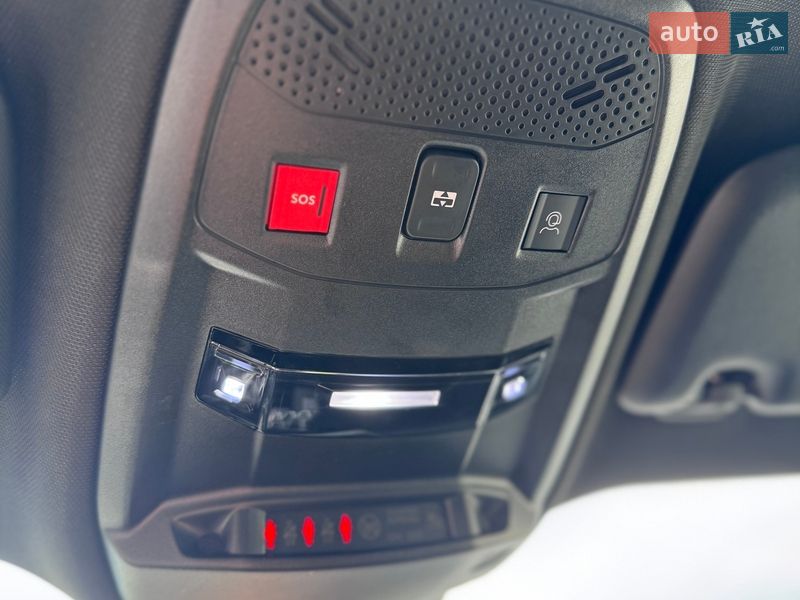 Внедорожник / Кроссовер Peugeot e-2008 2024 в Львове