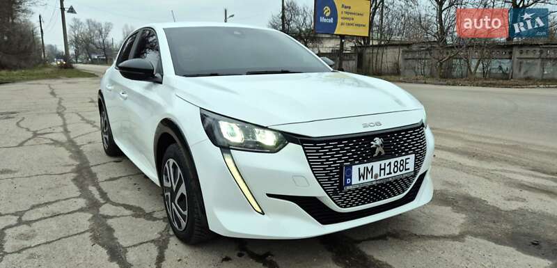 Хетчбек Peugeot e-208 2023 в Жовтих Водах