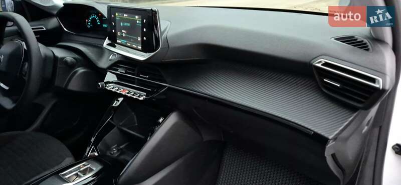 Хетчбек Peugeot e-208 2023 в Жовтих Водах