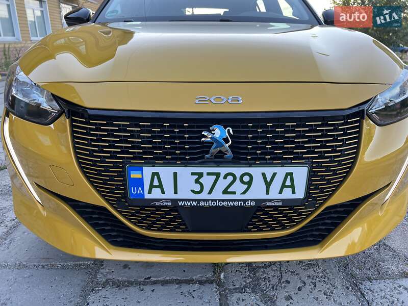Хэтчбек Peugeot e-208 2021 в Киеве