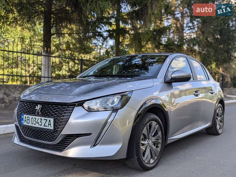 Peugeot e-208 2021
