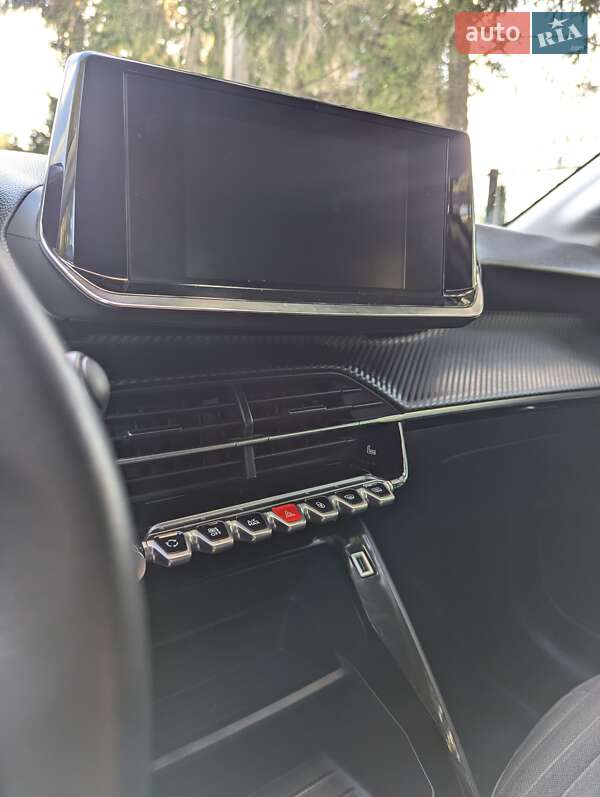 Хэтчбек Peugeot e-208 2021 в Немирове