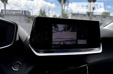 Хэтчбек Peugeot e-208 2020 в 