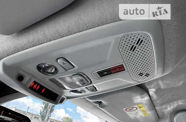 Хэтчбек Peugeot e-208 2020 в 