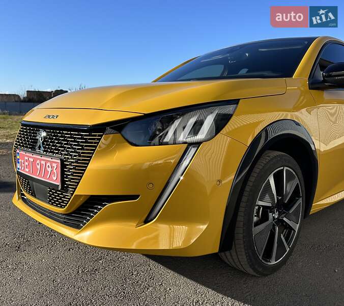 Хэтчбек Peugeot e-208 2021 в Ровно