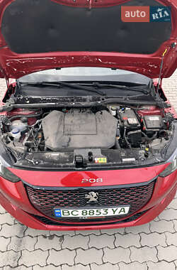 Хэтчбек Peugeot e-208 2022 в 