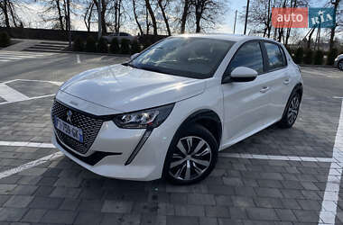 Хетчбек Peugeot e-208 2020 в 