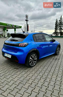 Хэтчбек Peugeot e-208 2021 в 