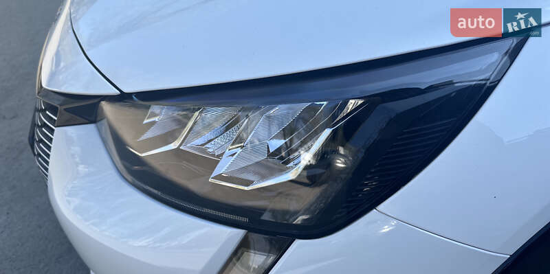 Хетчбек Peugeot e-208 2021 в Дніпрі