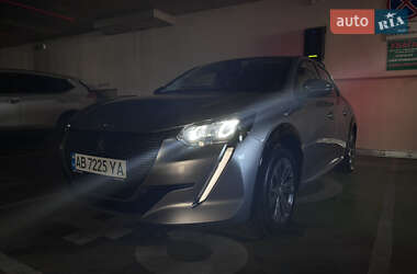 Хэтчбек Peugeot e-208 2022 в 