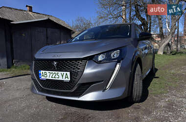 Хэтчбек Peugeot e-208 2022 в 