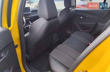 Хэтчбек Peugeot e-208 2021 в 