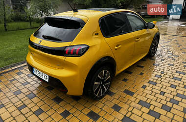 Хэтчбек Peugeot e-208 2021 в 