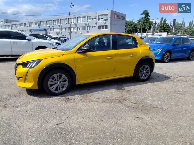 Хетчбек Peugeot e-208 2019 в Києві