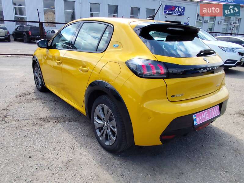 Хетчбек Peugeot e-208 2019 в Києві