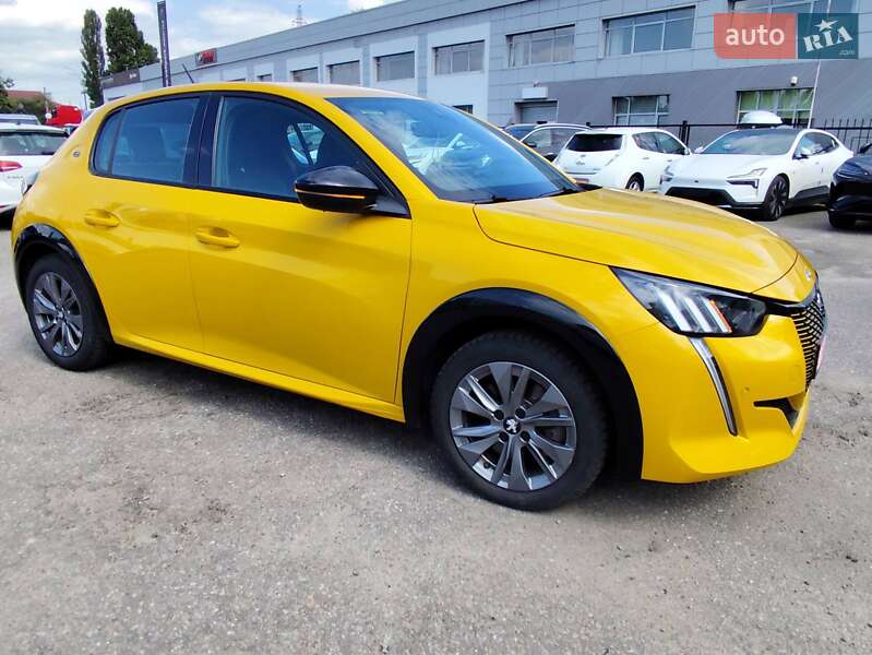Хетчбек Peugeot e-208 2019 в Києві