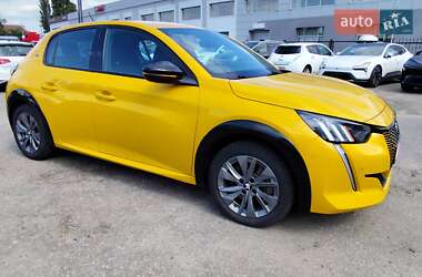 Хэтчбек Peugeot e-208 2021 в 