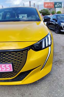 Хэтчбек Peugeot e-208 2021 в 