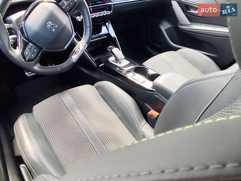 Хетчбек Peugeot e-208 2019 в Києві