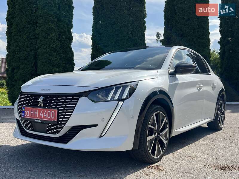 Peugeot e-208 2022
