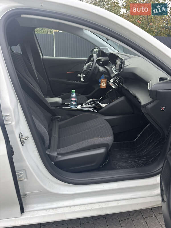 Хэтчбек Peugeot e-208 2021 в Тернополе фото 10 Хэтчбек Peugeot e-208 2021 в Тернополе